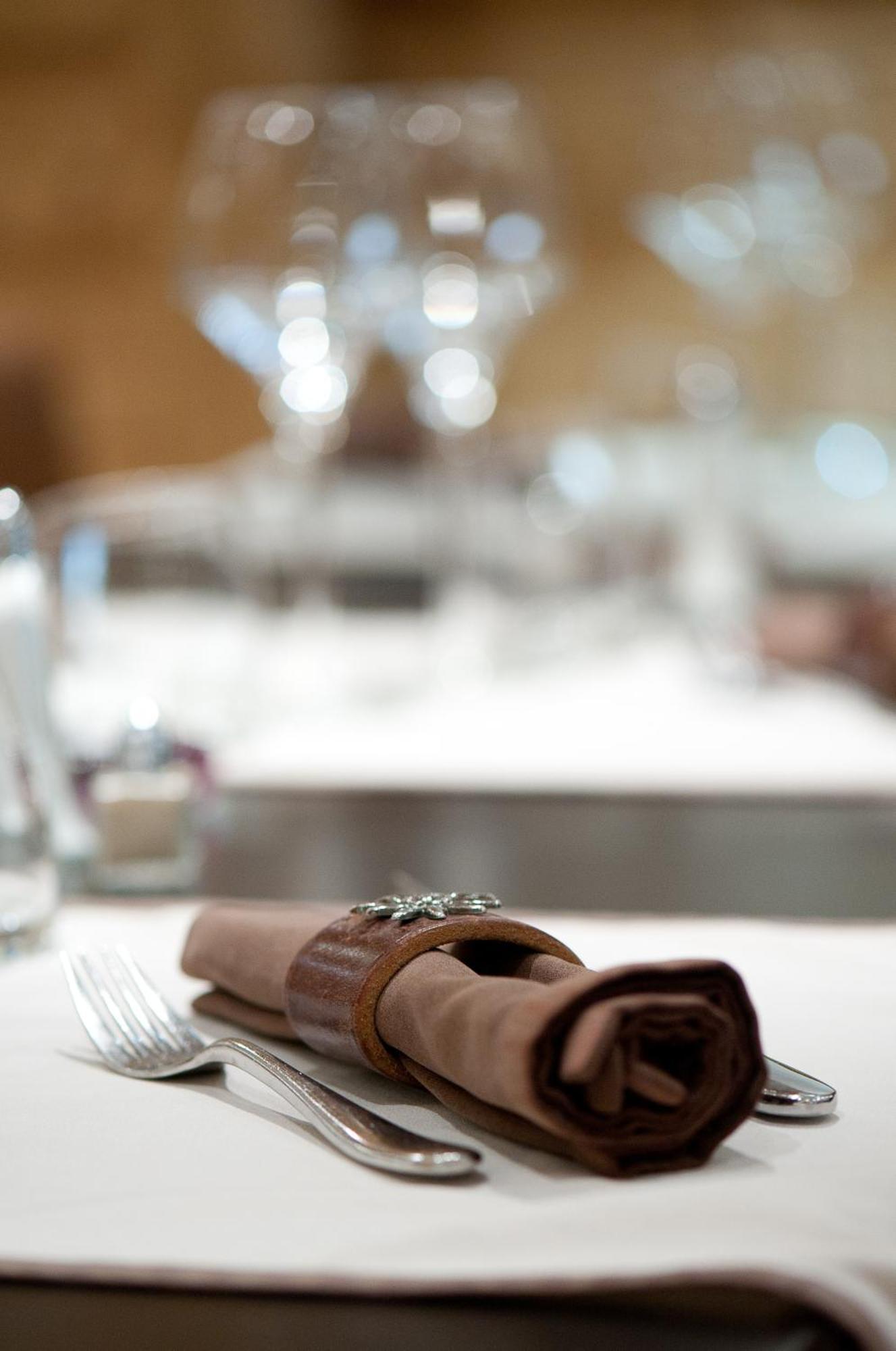 Hotel Du Commerce Thônes Екстериор снимка